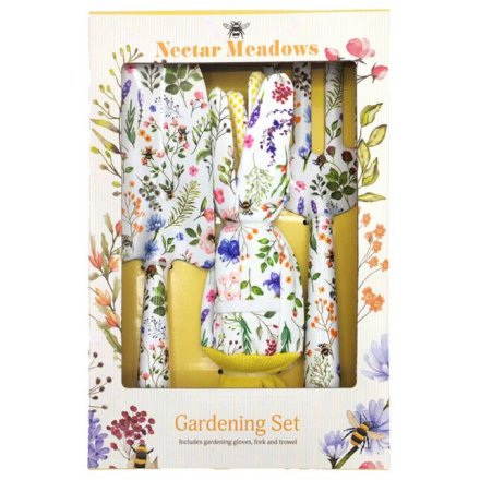 Get your hands dirty with the Nectar Meadows Gardening Gift Set - the perfect choice for any avid gardener! 