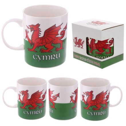 Inject some Welsh spirit to your morning ritual with our striking mug featuring the iconic Welsh Dragon design. 