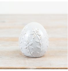 Bring spring charm to your home with this beautiful egg ornament.