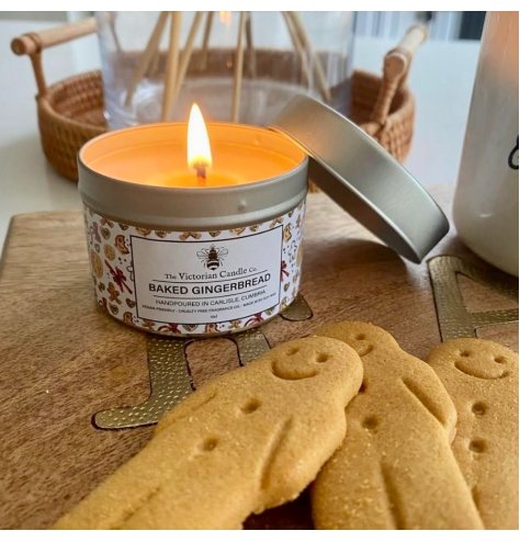 Fill your home with warmth using this candle, infused with a cozy baked gingerbread aroma.