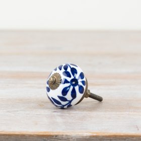 Enhance your doors with elegant Bronze Blue Flower Ceramic Knobs for a stylish, charming look.