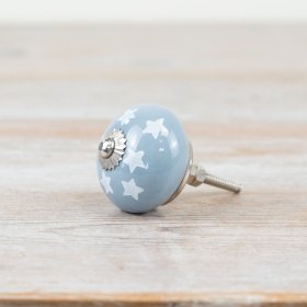 Enhance your space with these stylish Silver Ceramic Knobs for a refined, elegant look.