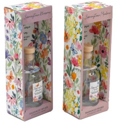Refresh your space year-round with the 100ml Spring Time Diffuser