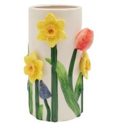 Add a touch of spring to your home with this charming 