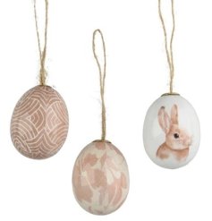  stylish foam egg hanger finished in a charming high gloss 