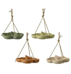 Welcome birds to the garden with this mix of natural bamboo bird feeders. In natural colours with rope hangers. 
