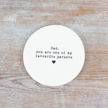 A humorous sentiment slogan with a letterpress design. A unique gift item for dad.