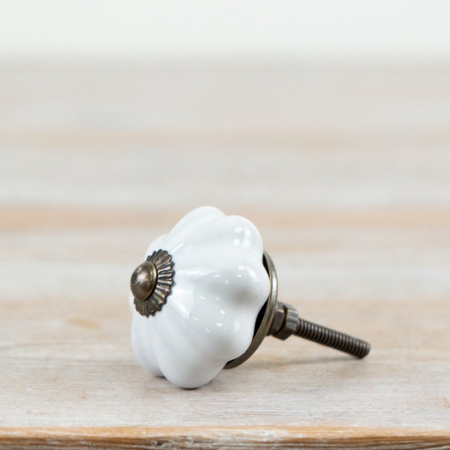 White Door Knob, 7cm