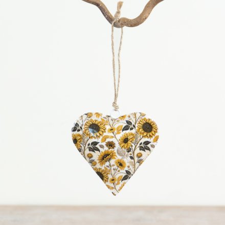Add a charming, glossy touch to your home with this hanging heart decoration
