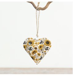 Add a charming, glossy touch to your home with this hanging heart decoration