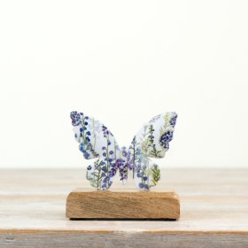 Enjoy nature’s charm with this beautifully crafted iron butterfly decoration.