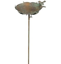 Add charm to your garden with this elegant bird bath.