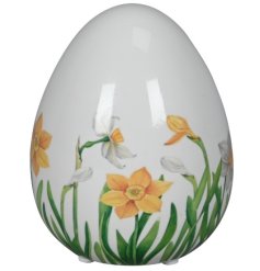Brighten your space with this egg dolomite decor