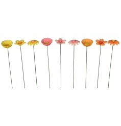 Add a splash of summer charm with the Blüte A. St. 3 Mod. daisy and tulip stakes—vibrant pink,
