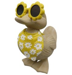 Enhance your décor with this 8.4" resin duck sporting cool sunglasses for a fun, charming vibe.