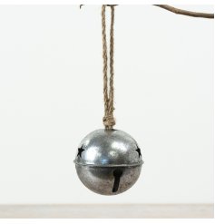 Enhance seasonal décor with this charming rustic-style hanging bell.