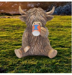 Add a charming Scottish touch with this delightful Highland Cow Drinking Iron Brew Ornamen