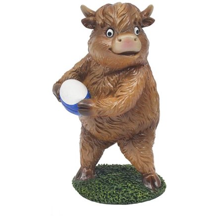 add some playful fun with this rugy playing Highland cow deco 