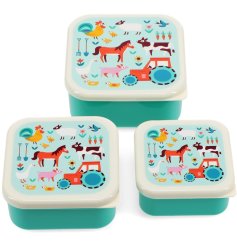 a charming set of 3 snack boxes 