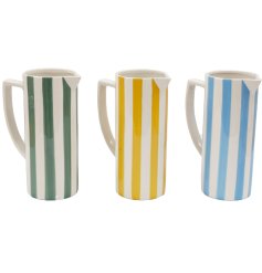 Add elegance to your space with the 26cm Soleil Stripe Jug Vase