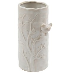stylish 3d vase perfect for showcasing fresh flowers