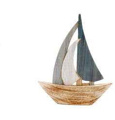 Add a touch of seaside charm with this wooden boat deco