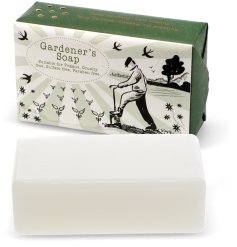 Enjoy the pure, refreshing clean of Gardener's Soap Bar 200g for a natural touch.