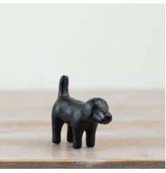Enhance your decor with this stylish metal dog sculpture for a charming, modern look.