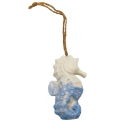 Add coastal charm with this detailed 8cm seahorse decoration
