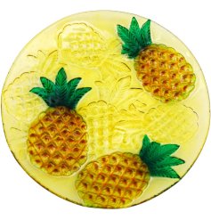 Add a tropical touch to your table with this 30.5cm Pineapple Glass Plate