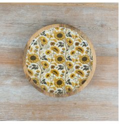 Chic round enamel dish with a sleek design.