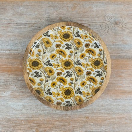 Brighten your space with this charming Wood Sunflower Decorative Plate.
