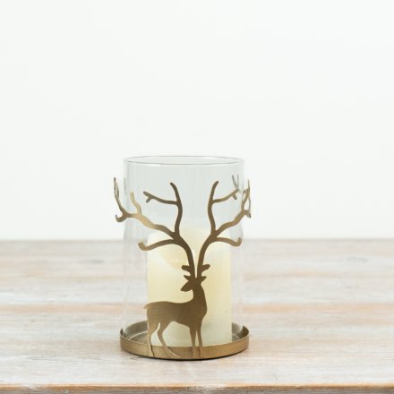 Elegant metal candle holder featuring a chic stag motif.