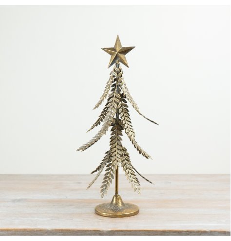 Enhance your collection with this stylish metal ornament shaped like a Christmas tree.