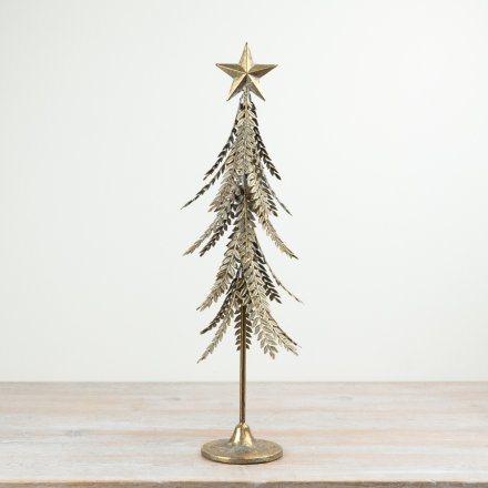 Enhance your décor with this elegant metal Christmas tree featuring sleek metallic accents.
