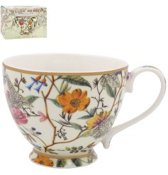 Sip your favourite hot drinks in style with the Kilburn Footed Mug