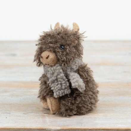 17cm Decorative Highland Cow Figure