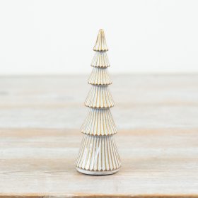 This decorative 13cm tree ornament features a tiered design crafted from polyresin