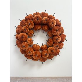 Bring instant autumn warmth to seasonal displays with this pumpkin wreath.