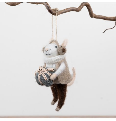 Charming felt-style mouse ornament in a cosy outfit, perfect for hanging on your Christmas tree.
