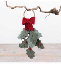 Classic felt holly decoration with a festive bow hanger.