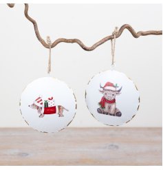 Bring festive charm to your displays with these delightful metal hanging decorations.