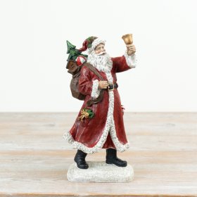 Add classic festive storytelling to seasonal displays with this traditional Santa figurine. 