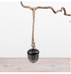 6cm acorn bell with textured metal finish and natural jute hanger for hanging decor.