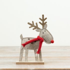 Bring holiday cheer with this cozy felt reindeer decoration for your home.
