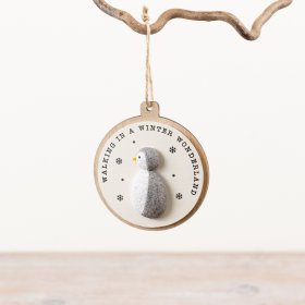 Bring holiday cheer with this 3D hanging penguin decoration for your home.