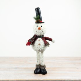 Bring a cheerful winter character to festive displays with this charming freestanding snowman decoration. 