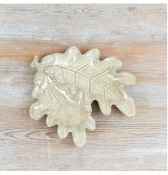 Embrace the season with this stylish ceramic dish shaped like an oak leaf.