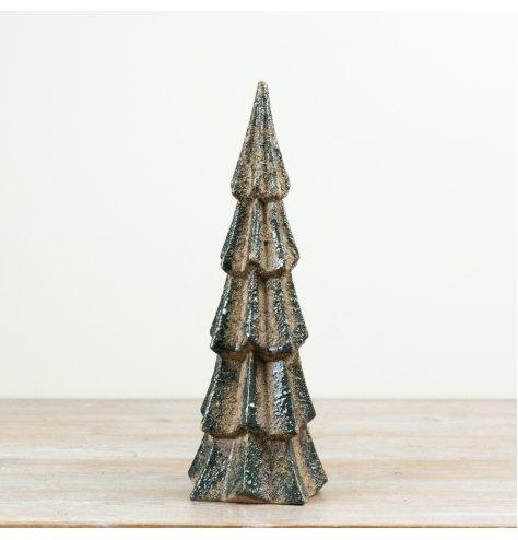 Enhance festive decor with this eye-catching Christmas tree ornament, full of texture and depth.