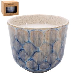 Adorable candle featuring a delightful tortoise design.